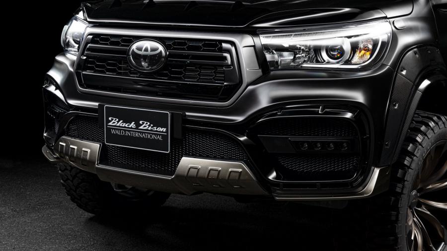 Детали экстерьера Toyota Hilux Double Cab Black Bison by Wald 2020 года  (фото 2 из 11)